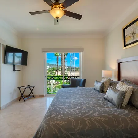 Condo Paraiso - Luxurious New Condo 300Mt From The Beach